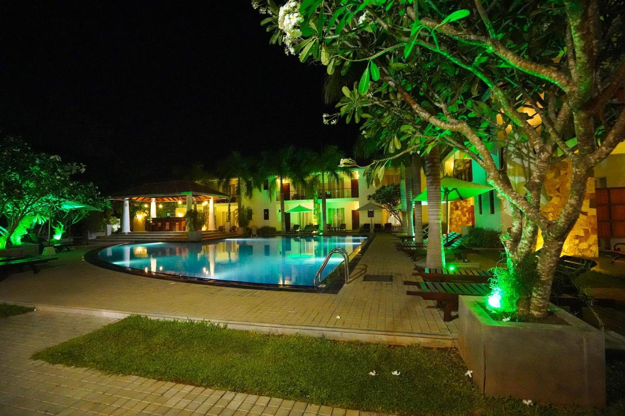 Hotel Tamarind Tree Тиссамахарама Экстерьер фото